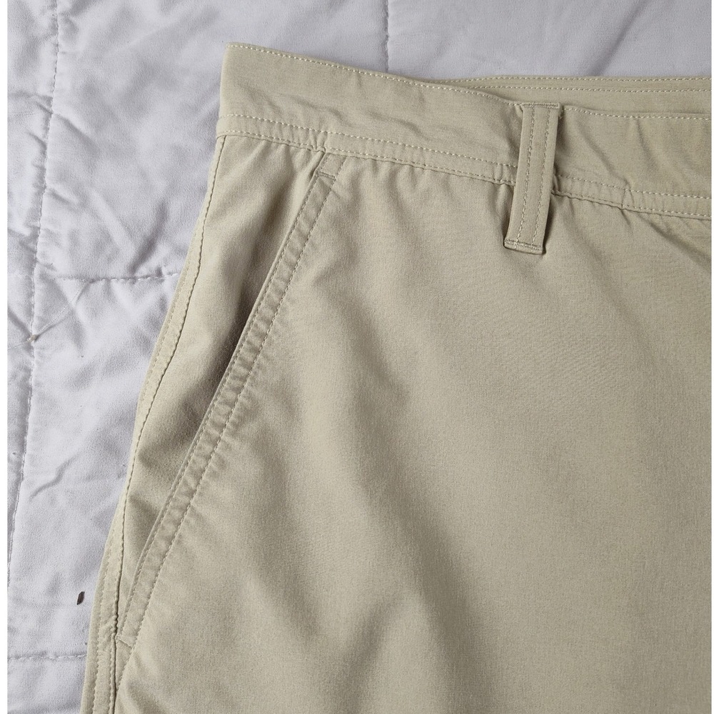 FootJoy Golf Shorts Performance Lightweight Beige Flat Front Mens Size 40 - Picture 3 of 17